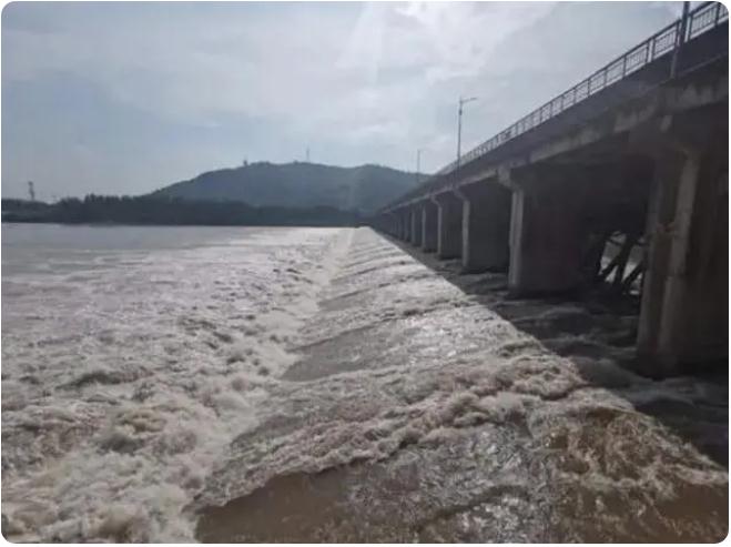 98年抗洪，中央決定最后關頭炸堤分洪，朱镕基：等等，我再加句話